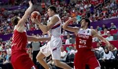 Srbija tricama prelomila utakmicu i stavila Tursku u tešku poziciju