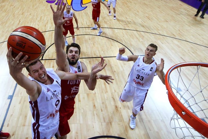 Dairis Bertans vratio se u Europu i potpisao za Himki