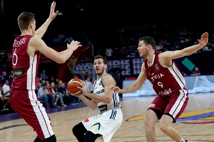 Utakmica za pamćenje u Istanbulu - Slovenija preko Latvije prošla u polufinale!