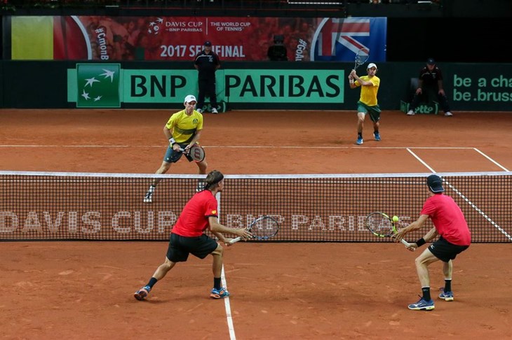 Francuska i Australija na korak do finala Davis Cupa