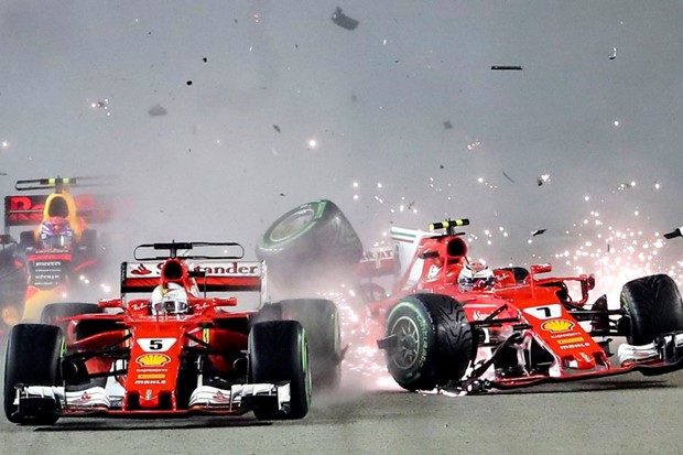 Oba Ferrarija i Verstappen izbačeni već u prvom krugu, Hamilton iskoristio priliku i slavio