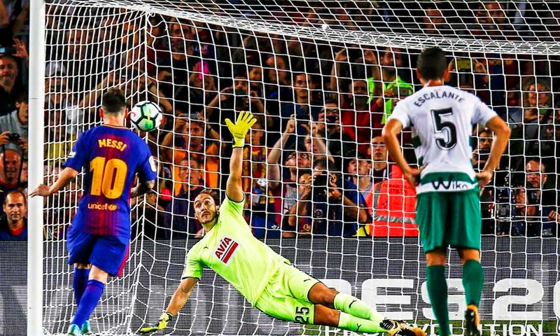 VIDEO: Fenomenalni Leo Messi četirima golovima vodio Barcu do uvjerljive pobjede protiv Eibara