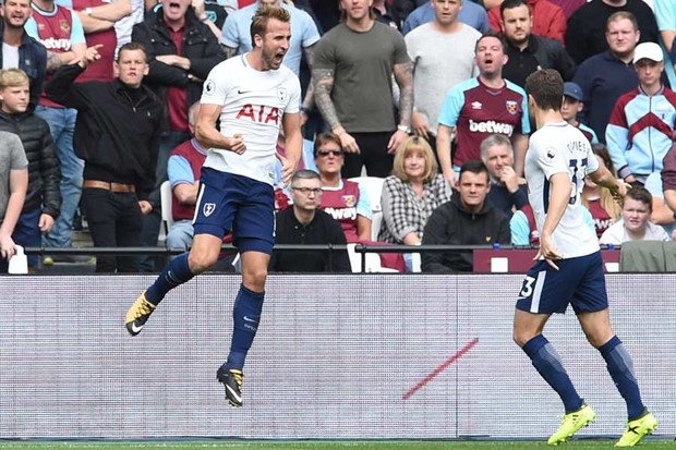 VIDEO: Harry Kane je nezaustavljiv u rujnu, Tottenham razbio Huddersfield