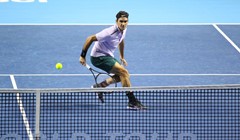 FOTO: Roger Federer krenuo impresivno po osmi naslov pred domaćom publikom