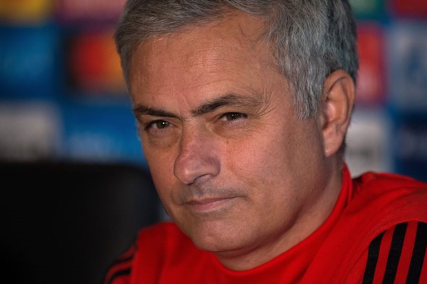 FA odustao od kažnjavanja Josea Mourinha zbog pritiska na suce uoči gradskog derbija