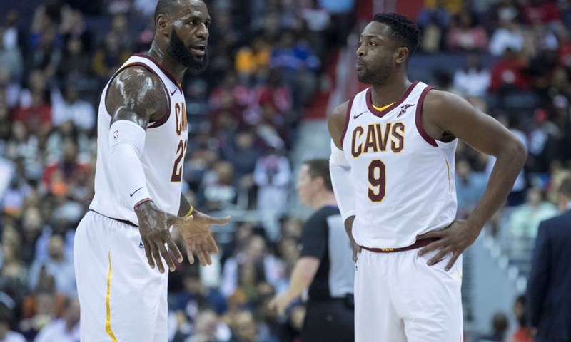 Wade: "Bilo bi potpuno pogrešno otpisati LeBrona i Lakerse"