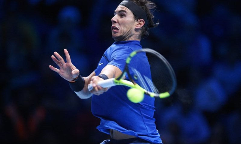 Rafael Nadal upisao poraz na startu ATP Finalsa i završio sezonu zbog problema s koljenom