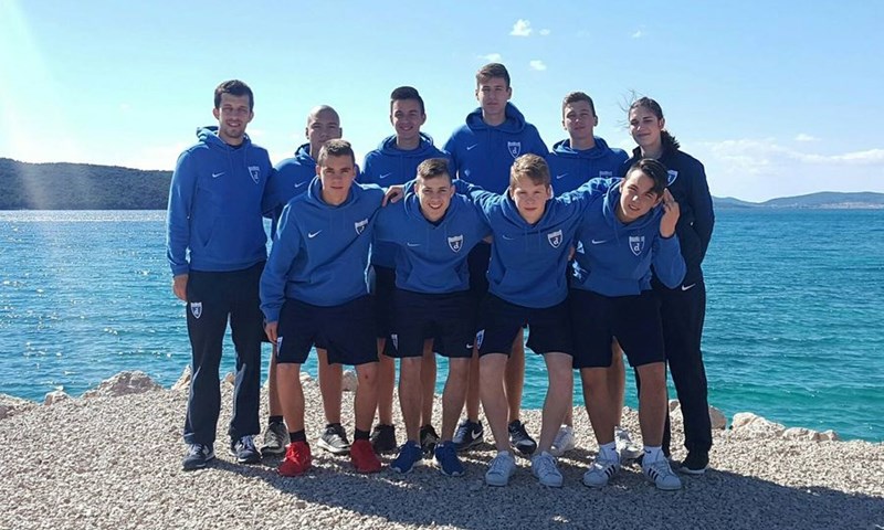 Futsal Dinamo u društvu Barcelone, Benfice i Santosa