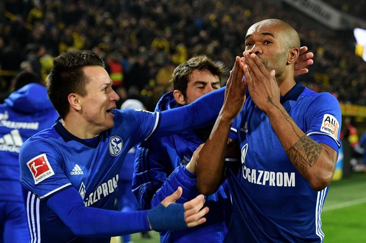 VIDEO: Ludnica u Dortmundu, Schalke gubio 4:0 pa uzeo bod u najvećem derbiju