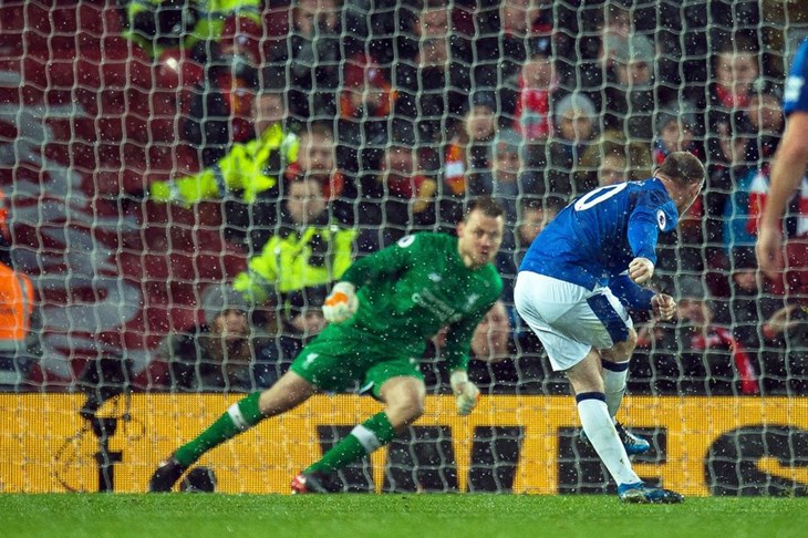 VIDEO: Dejan Lovren jedan od tragičara Merseyside derbija