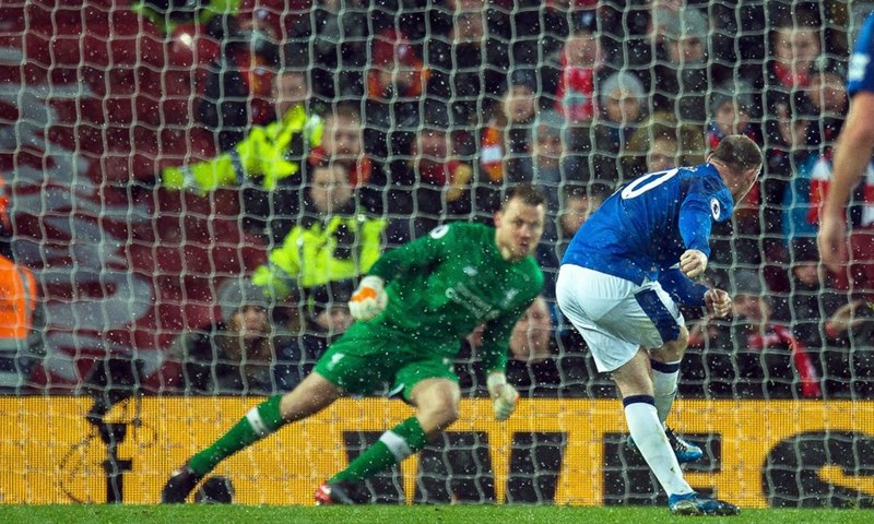 VIDEO: Dejan Lovren jedan od tragičara Merseyside derbija