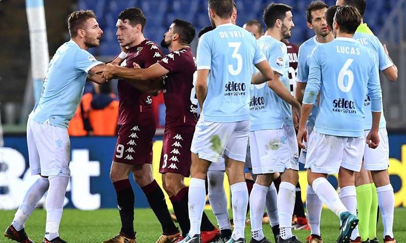 VIDEO: Rimljani ljuti na suca Giacomellija, Torinu pobjeda protiv desetorice igrača Lazija