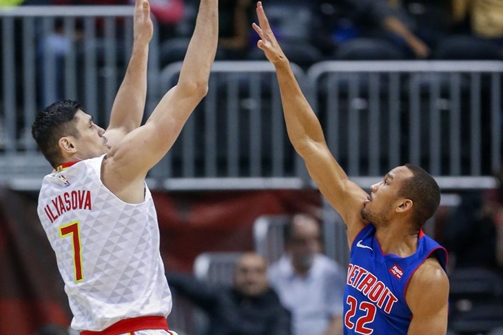 VIDEO: LeBron James nadigrao Balla i nosio Cavse do pobjede, oslabljeni Warriorsi slomili Maverickse