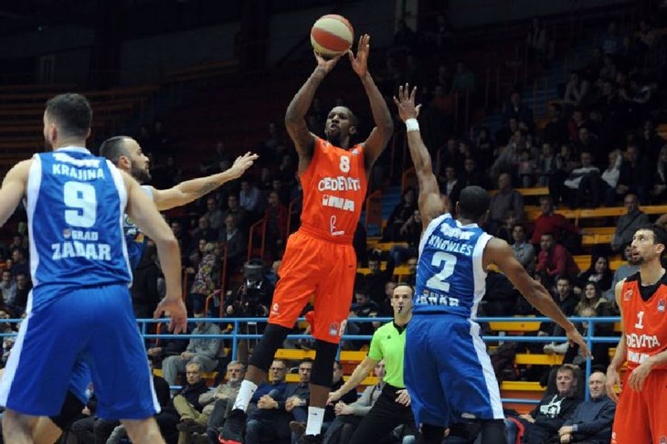 Cedevita u derbiju slavila protiv Zadra, Roko Ukić u posljednjoj sekundi pogodio za pobjedu Vitamina