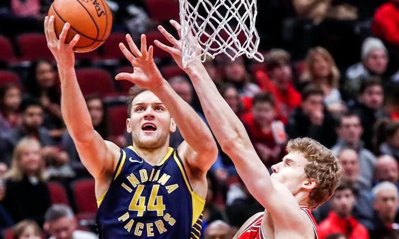 VIDEO: Bogdanović i Stephenson izludili LeBrona u velikom povratku Pacersa, novi dobar nastup Hezonje