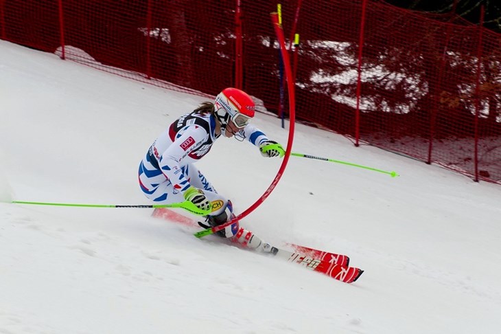 Vlhova ponovno slavila u slalomu, Shiffrin treća, Hrvatice bez druge vožnje