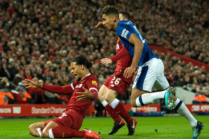VIDEO: Anfield ima novog ljubimca, Van Dijk u de(r)biju srušio Everton