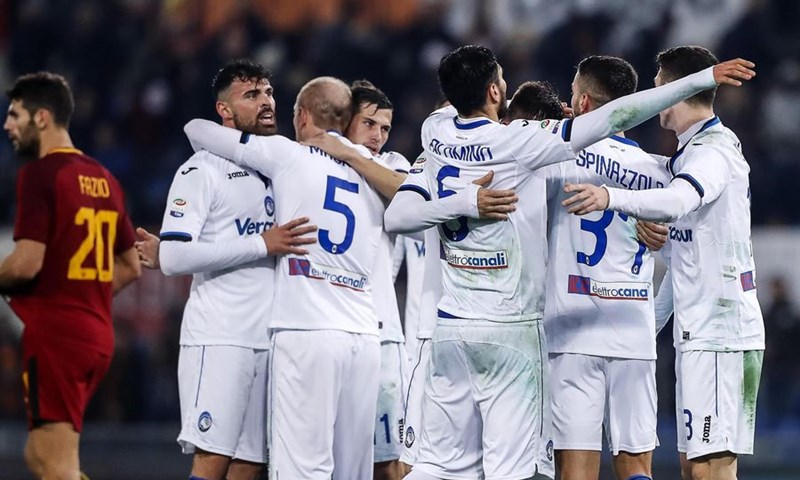 VIDEO: Atalanta izdržala cijelo poluvrijeme s igračem manje i u gostima svladala Romu