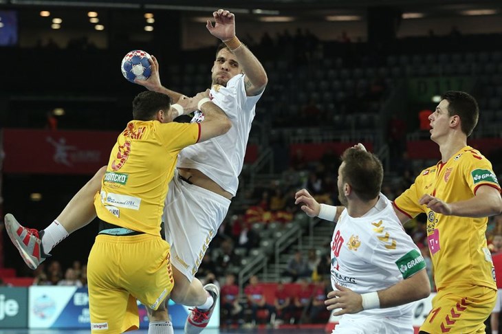 Crnogorci namučili Makedoniju, ali ostali bez bodova, Makedonci na vrhu skupine