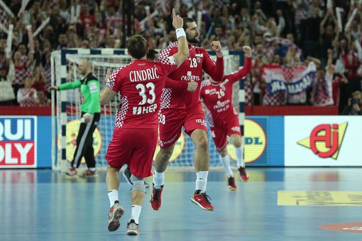 Hrvatskoj na otvaranju Europskog prvenstva protiv Crne Gore sude Švicarci