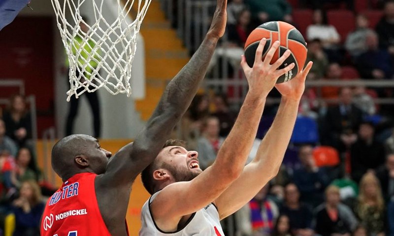 Zvezda iznenadila Olympiakos, Fenerbahče teže od očekivanog slavio protiv Barcelone