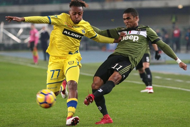 VIDEO: Juventus slavio u Veroni, Chievo završio susret s dvojicom isključenih igrača