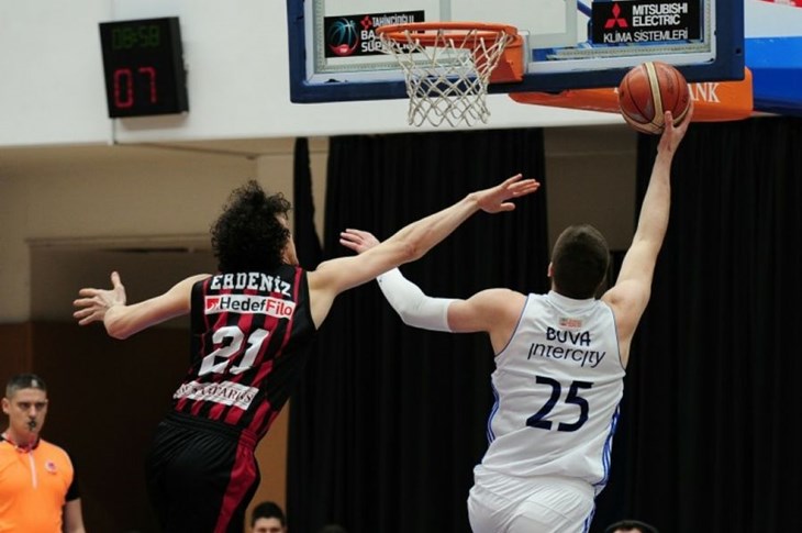 Sjajan nastup Ivana Buve u visokoj pobjedi Istanbula