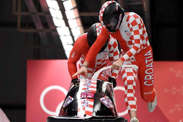 Napeto u bobu dvosjedu: Kanada i Njemačka podijelile zlato, Latviji bronca, Silić i Nikpalj 30.