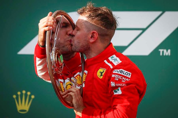 Čeka nas sjajna sezona, Sebastian Vettel oteo pobjedu Lewisu Hamiltonu u Melbourneu
