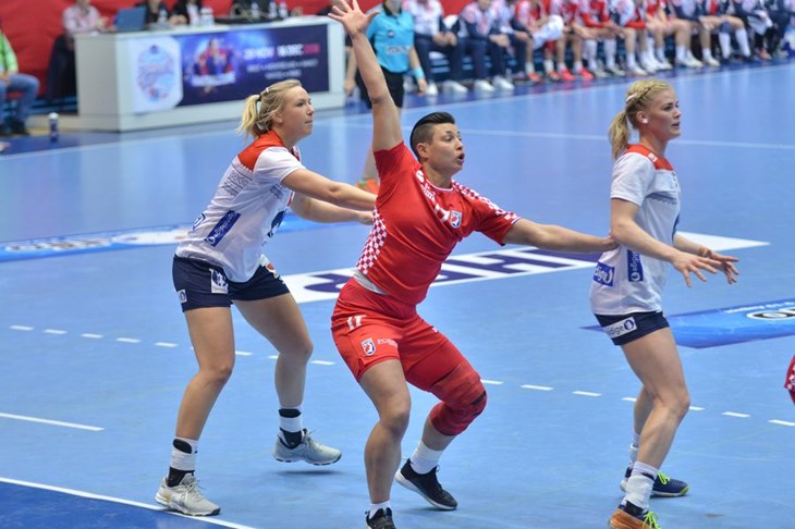 Šoštarić: "Ovo je generacija koja ima svijetlu budućnost"; Ježić: "Ponosna sam na cure"