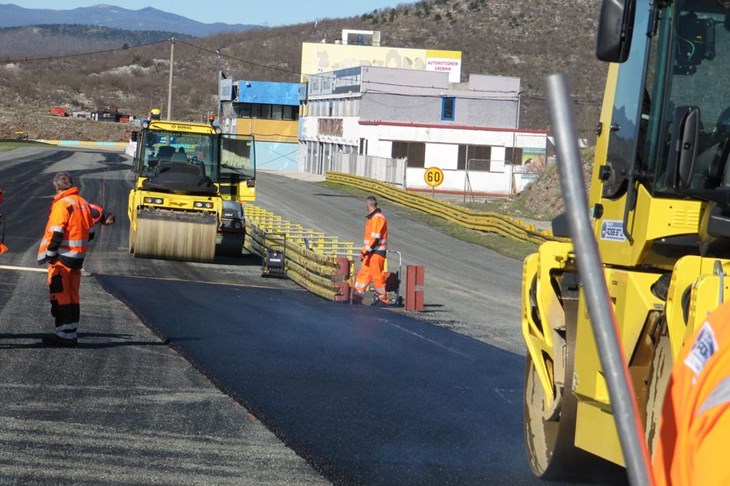 Na Automotodromu Grobnik položeni prvi metri novog asfalta