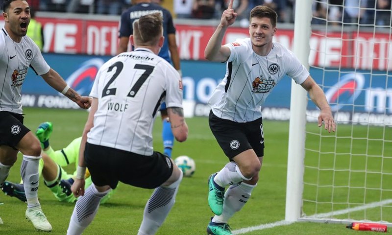 VIDEO: Hrvatski dvoboj bez pobjednika, Borussia bolja od Stuttgarta