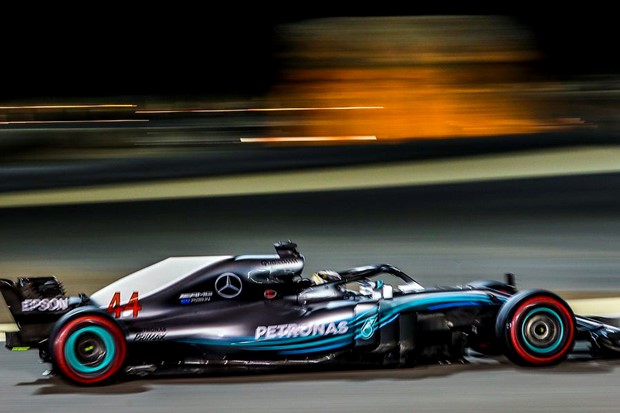 Lewis Hamilton najbrži na oba treninga, Finci odmah iza njega