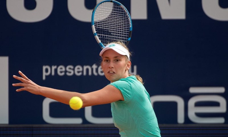 Alexandrova i Mertens u osmini finala Shenzena, ukrajinska veteranka svladala Japanku Doi