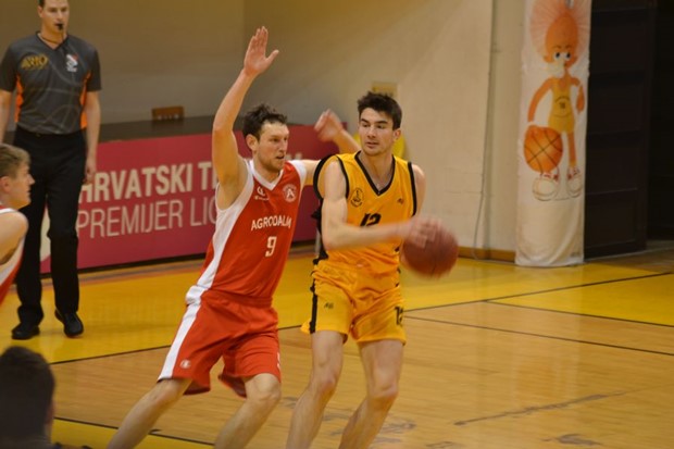 Goričani gaze i dalje, Universitas u derbiju bolji od Agrodalma