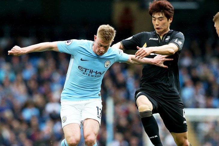 VIDEO: City proslavio titulu sa svojim navijačima napunjenom mrežom Swanseaja