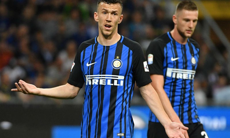 VIDEO: Sjajan derbi u Milanu, hrabri Inter s desetoricom stigao do preokreta, Higuain spasio Juventus