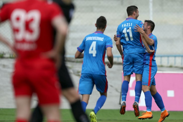 Rudeš nakon trenera napušta i osam igrača