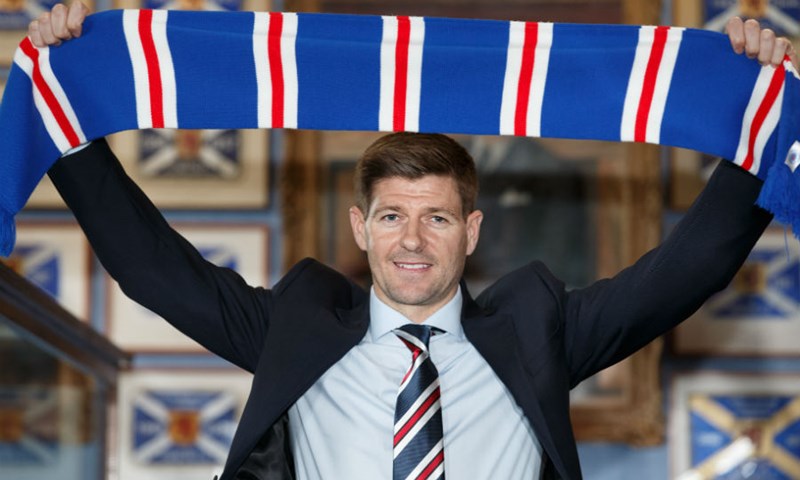 Steven Gerrard na pragu povratka na uzavrelu klupu škotskog velikana