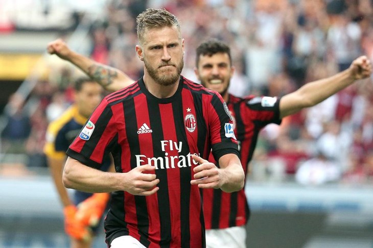 VIDEO: Raspucani Milan poslao Veronu u Serie B