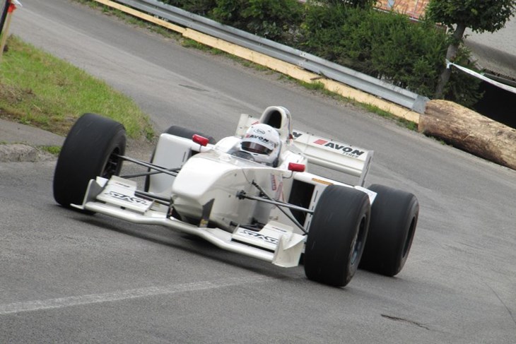 Skradinski oktanski spektakl: Szasz novim rekordom do pobjede