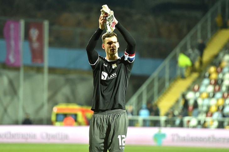 Nakon Bartoleca, pozvan i Sluga, Dalić ostao bez petorice