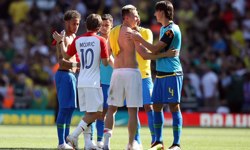 Modrić: "Prvo poluvrijeme odigrali smo uistinu dobro", Ćorluka: "Mislim da smo na dobrom putu"
