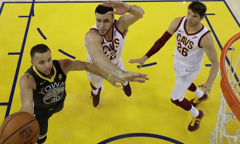 Kyle Korver mijenjan u Utah Jazz, u suprotnom smjeru otišao Alec Burks