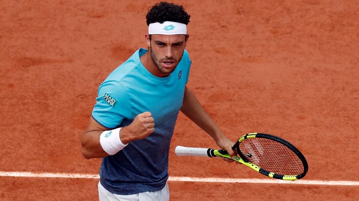 Cecchinatova bajka se nastavlja, Talijan svladao Đokovića za polufinale Roland Garrosa