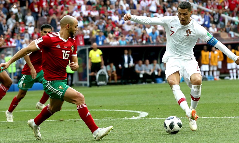 Amrabat opleo po sucu: "Bio je vrlo impresioniran Cristianom Ronaldom i tražio ga je dres"