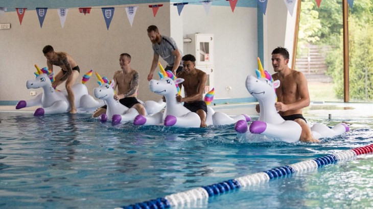 FANATIK: Jednorozi na napuhavanje i bazen - zabava engleskih reprezentativaca