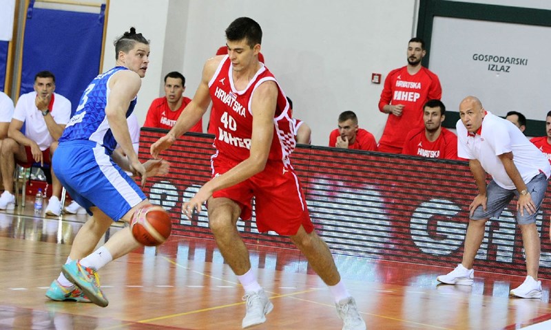 Odlični Ivica Zubac predvodio Hrvatsku do pobjede