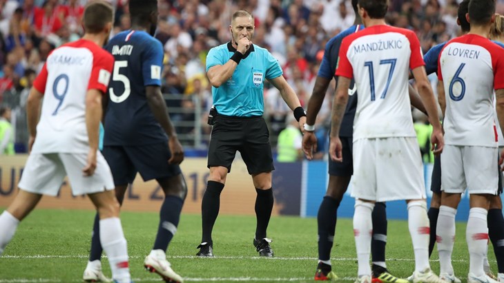 Rio Ferdinand: "Dvije jako loše odluke suca okrenule su utakmicu naglavačke"