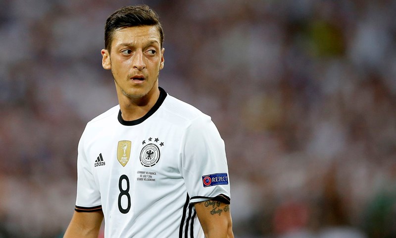Kroos: "Mislim kako Özil jako dobro zna da rasizam u reprezentaciji ne postoji"
